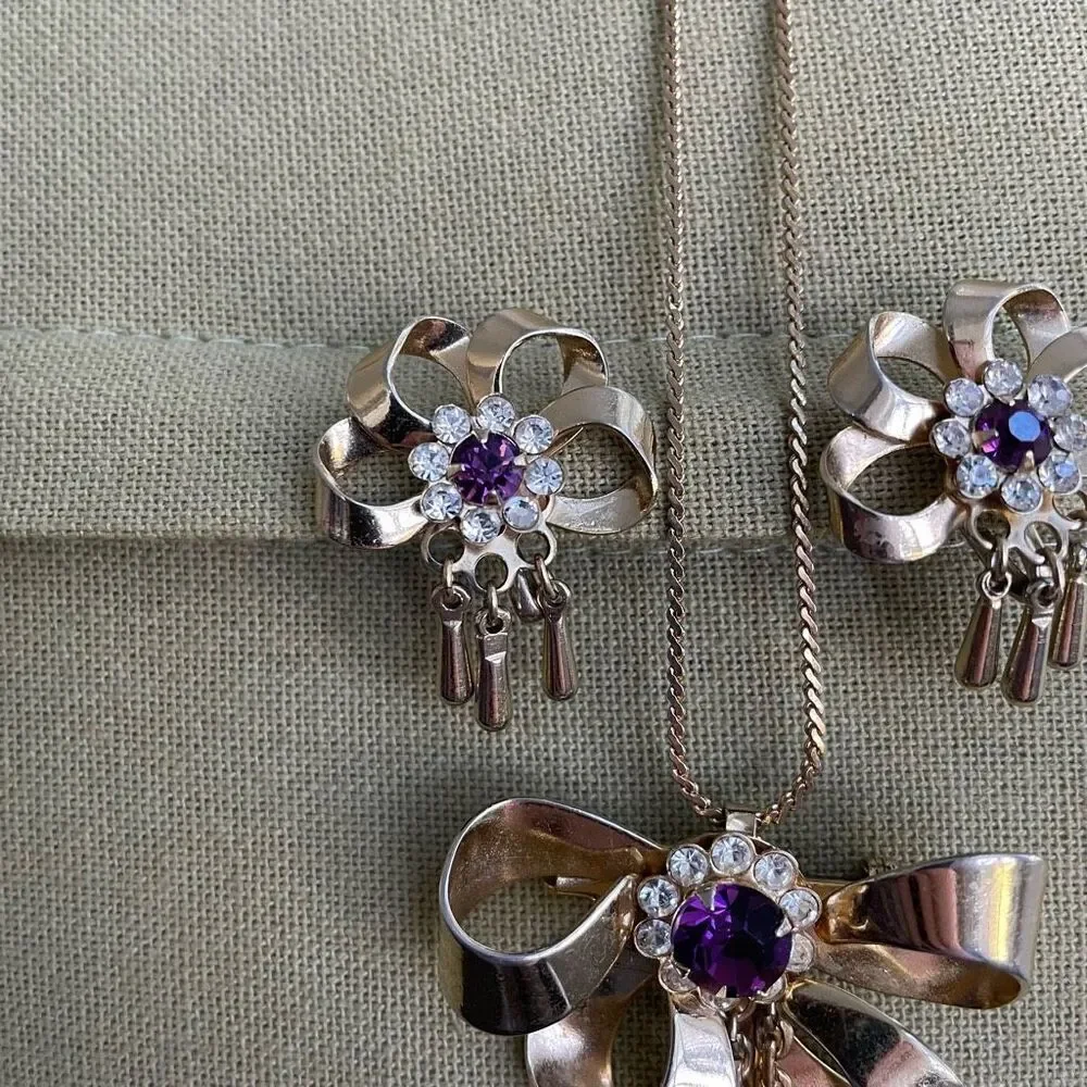 Vintage 4pc Gold Purple Rhinestone Brooch Pin Necklace Earrings Screw Back